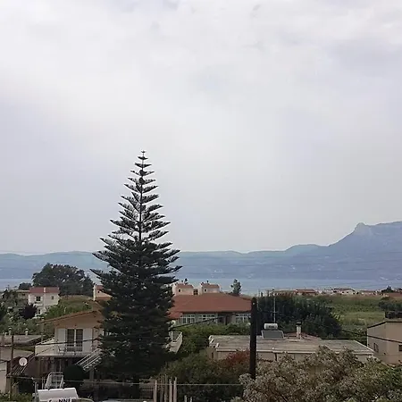 Perigiali: σπίτι με θέα Apartamento Lechaio